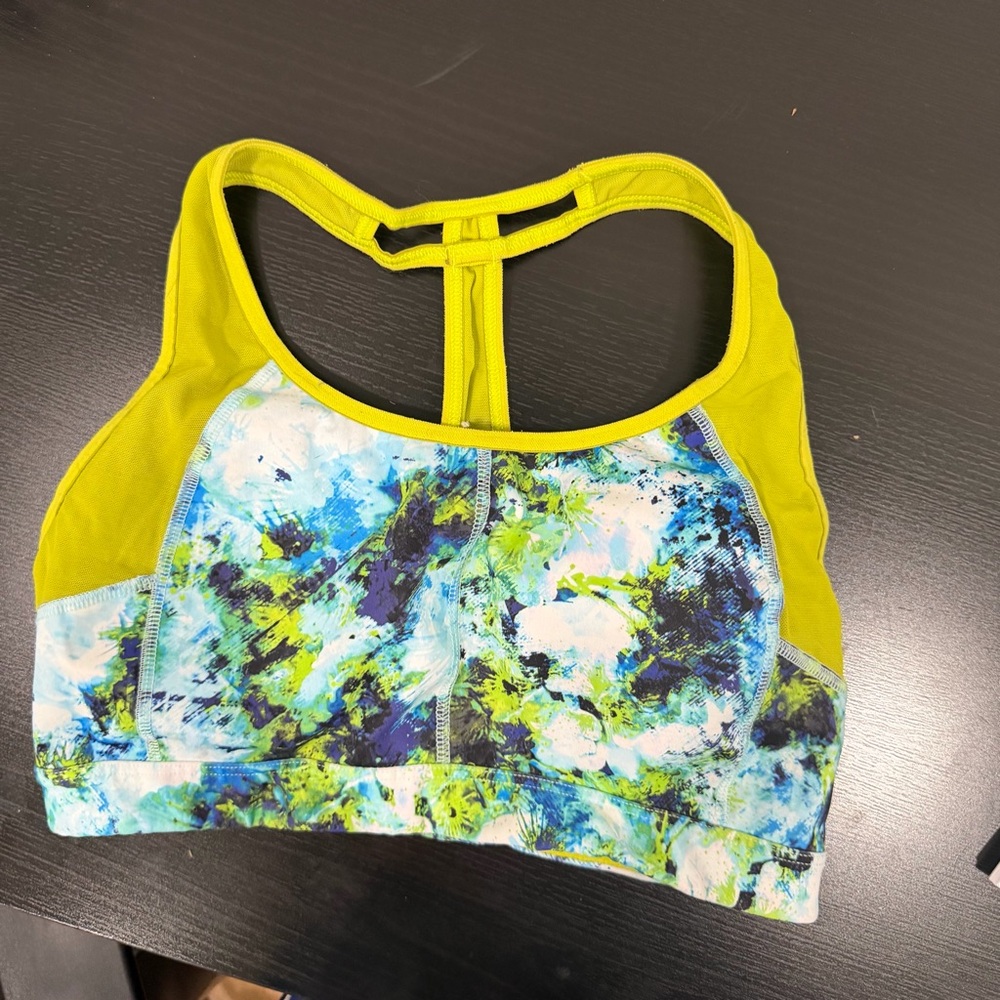 Athleta bra size small